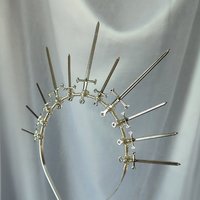 QUEEN OF SWORDS Crown