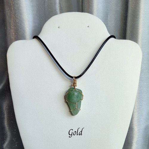 Aventurine Wire Wrapped Pendant in Gold, Rose Gold or Copper