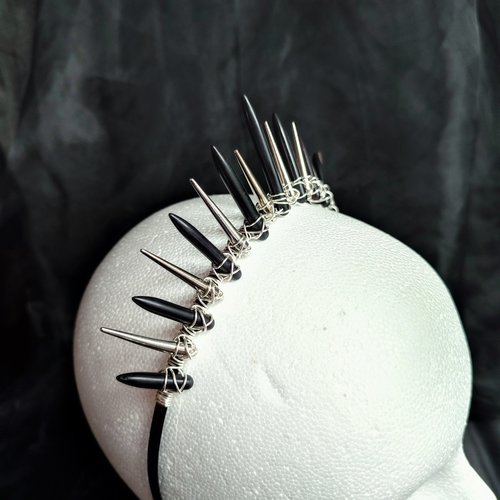 PUNK ROCK Howlite Crystal Crown