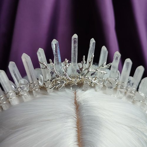 WINTER WONDERLAND Quartz Crystal Crown