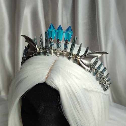 DRAGON QUEEN Kyanite Crystal Crown