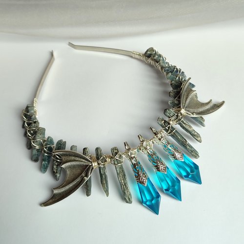 DRAGON QUEEN Kyanite Crystal Crown