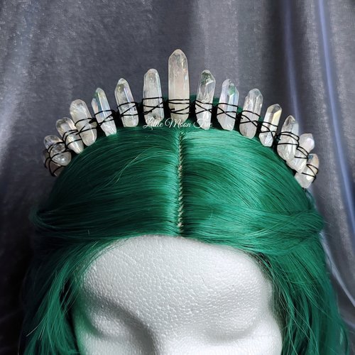 Angel Dust Crown featuring angel aura quartz wire wrapped onto a black headband.