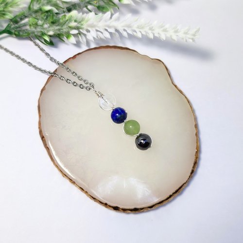 Study and exams gemstone pendant with quartz, lapis lazuli, fluorite and hematite with chain or cord.