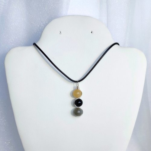 Evil entity protection pendant with citrine, onyx and labradorite.