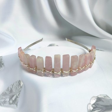 Rose quartz headband with silver plated wire.